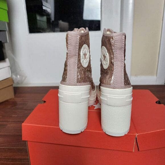 Converse Chuck Taylor Lug Sole Heeled Platform Boot 6.5 NIB - Picture 6 of 9